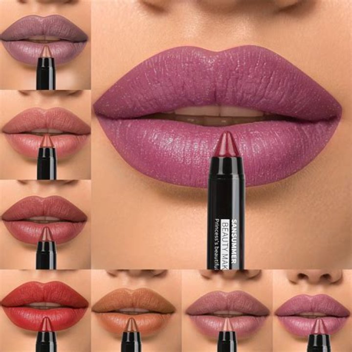 Exploring Lipstick Alley: A Deep Dive into the Online Community
