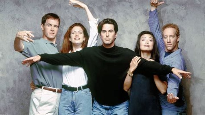 Exploring the Talented Cast of the Iconic Sitcom "Coach"